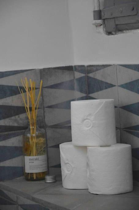 La Loge Familiale: 110M2, Place Rose Goudard, Ac LʼIsle-sur-la-Sorgue Exterior foto